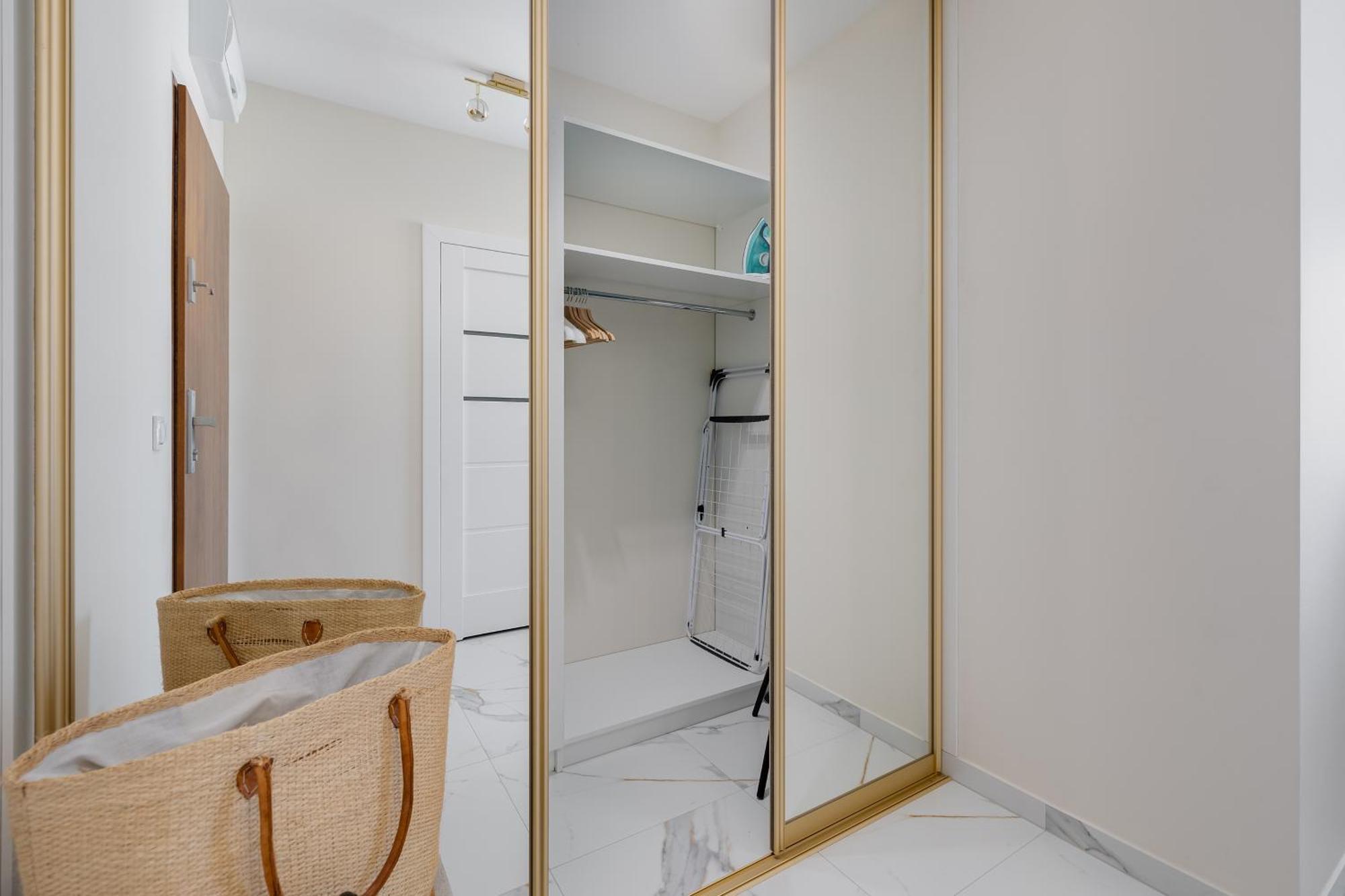 Ts Gold New Town Apartment & Free Private Parking Szczecin Extérieur photo
